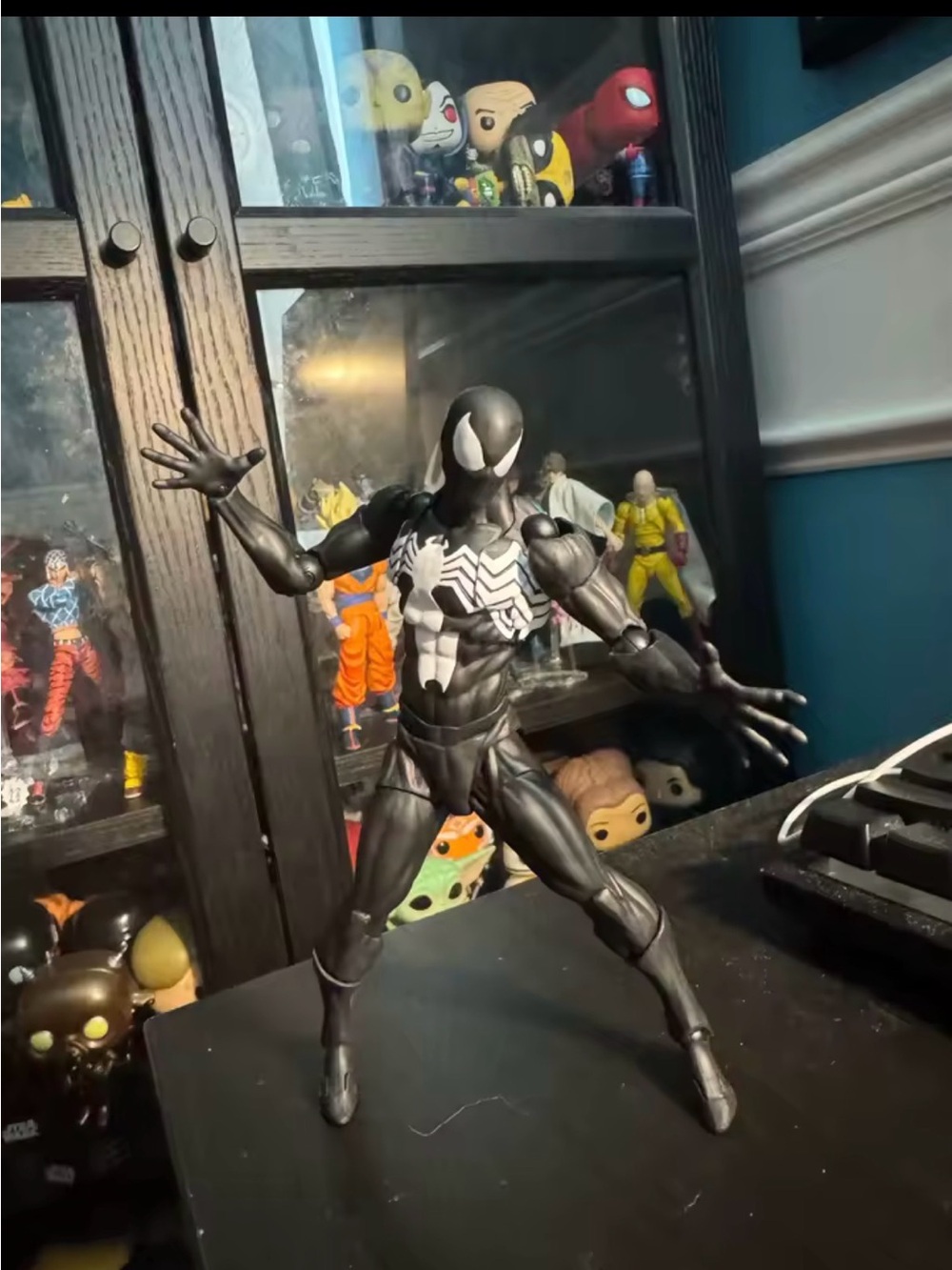 Marvel Venom Black Symbiote Action Figure